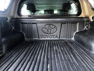 TOYOTA Hilux usata, con Touch screen
