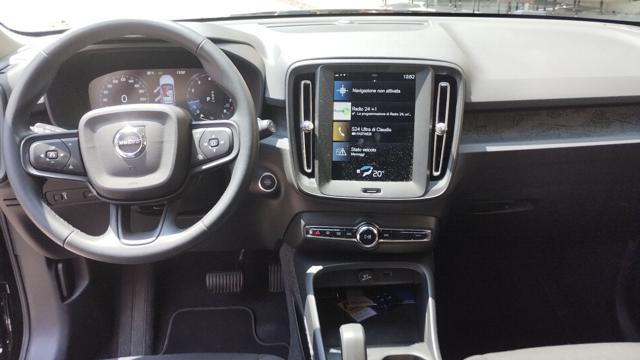 VOLVO XC40 usata, con Sensori di parcheggio posteriori