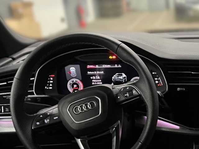 AUDI Q8 usata, con Chiusura centralizzata