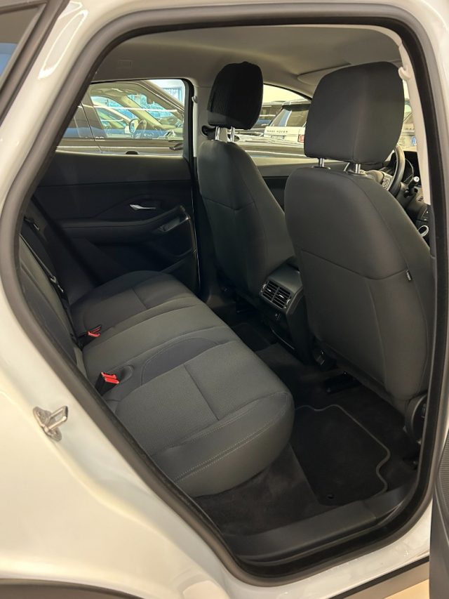 JAGUAR E-Pace usata 6