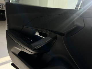 PEUGEOT 2008 usata, con Lettore CD