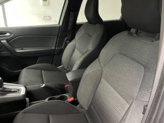 RENAULT Captur usata, con Volante in pelle