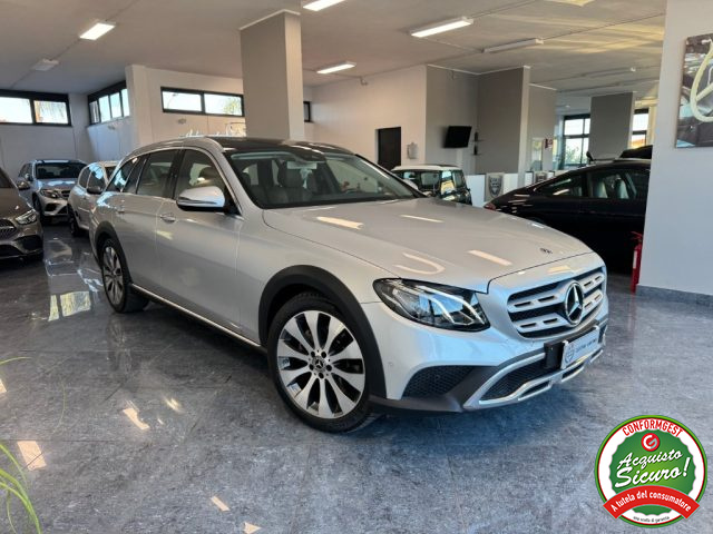 MERCEDES-BENZ E 220 usata, con Airbag laterali