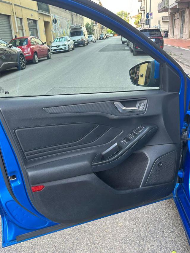 FORD Focus usata, con Sensori di parcheggio posteriori