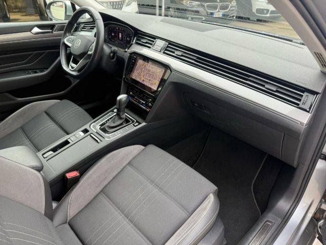 VOLKSWAGEN Passat Alltrack usata, con Autoradio digitale