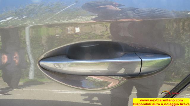 HYUNDAI i20 usata, con Specchietto retrovisore con funzione antiabbagliamento