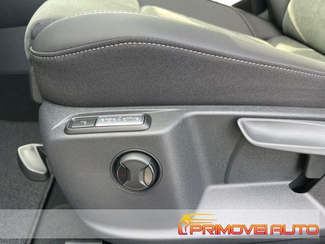 VOLKSWAGEN T-Roc usata, con Autoradio