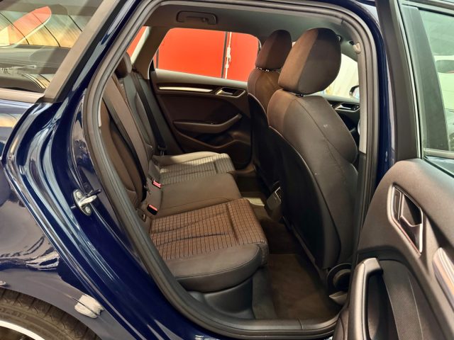 AUDI A3 usata, con Park Distance Control