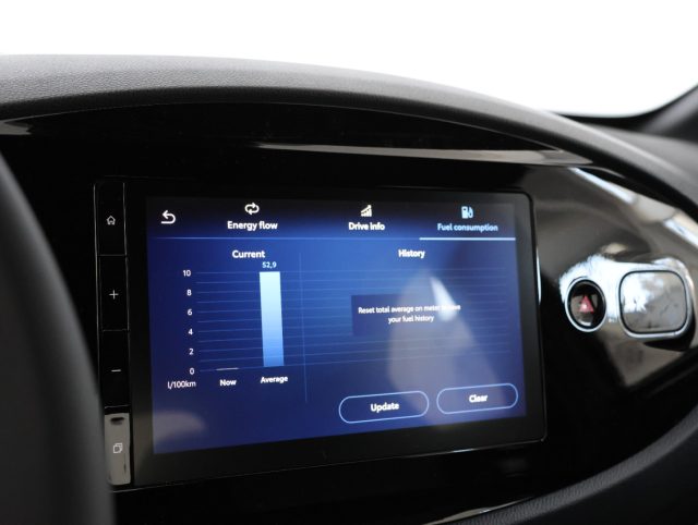 TOYOTA Aygo X usata, con Autoradio digitale