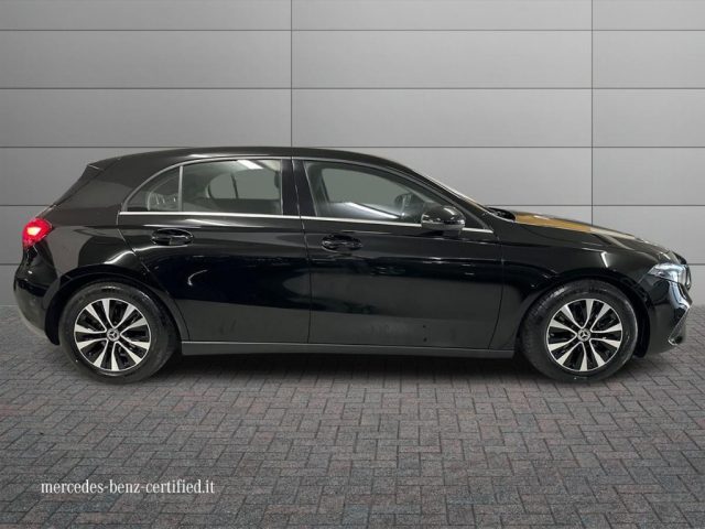 MERCEDES-BENZ A 180 usata, con Autoradio