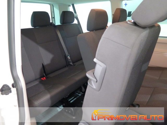 VOLKSWAGEN Caravelle usata, con Climatizzatore