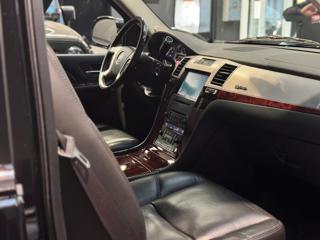 CADILLAC Escalade usata, con Boardcomputer
