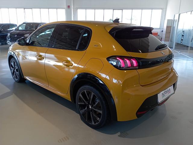 PEUGEOT 208 usata, con Autoradio