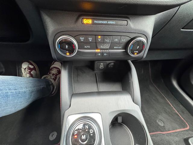 FORD Kuga usata, con Sedile posteriore sdoppiato