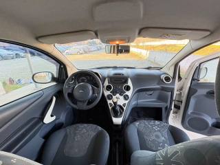 FORD Ka+ usata, con Pneumatici estivi
