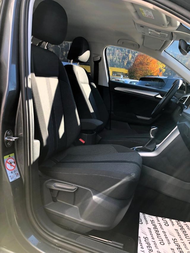 VOLKSWAGEN T-Roc usata, con Isofix