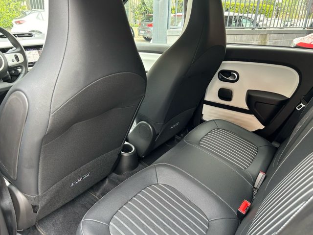RENAULT Twingo Electric usata, con Park Distance Control