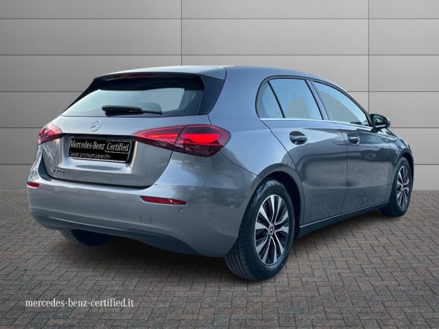 MERCEDES-BENZ A 180 usata, con Airbag