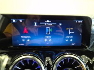 MERCEDES-BENZ GLB 200 usata, con Touch screen