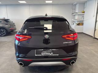 ALFA ROMEO Stelvio usata, con Alzacristalli elettrici