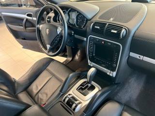 PORSCHE Cayenne usata, con Specchietti laterali elettrici