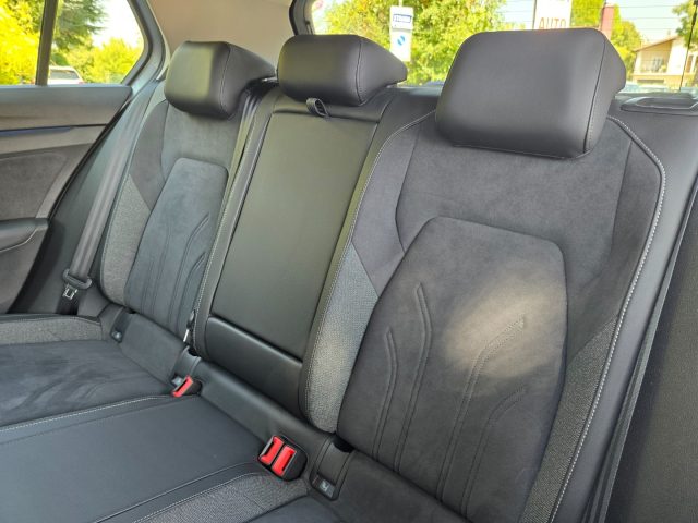 VOLKSWAGEN Golf usata, con Schermo multifunzione interamente digitale