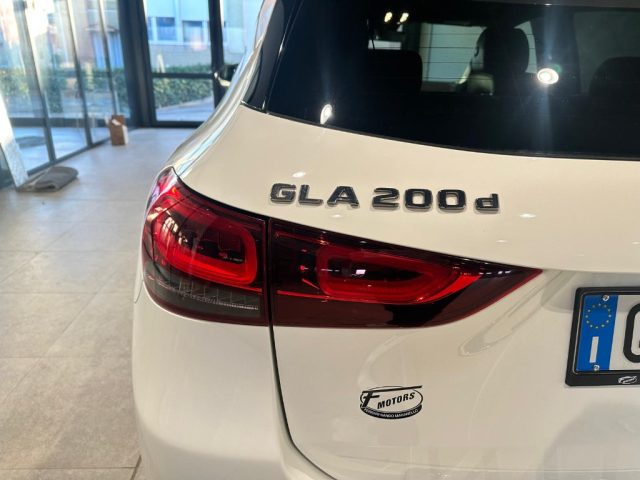 MERCEDES-BENZ GLA 200 usata, con Climatizzatore