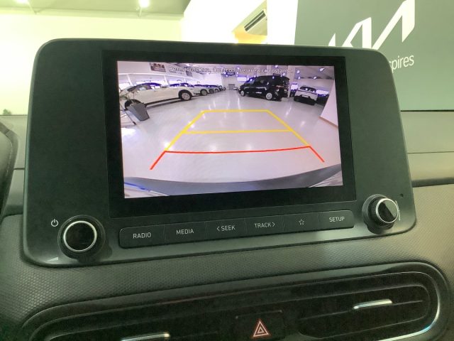 HYUNDAI Kona usata, con Bracciolo