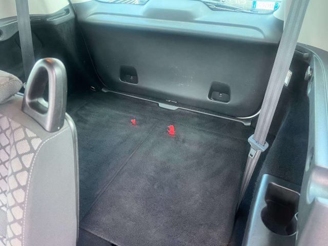 RENAULT Scenic usata, con Alzacristalli elettrici