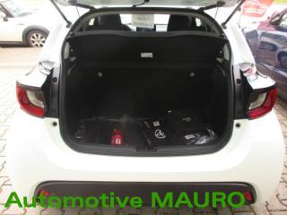 TOYOTA Yaris usata, con Autoradio digitale