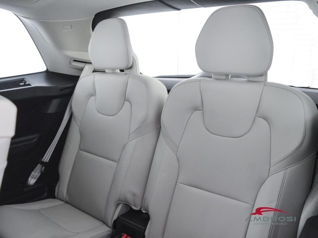 VOLVO XC90 usata 10