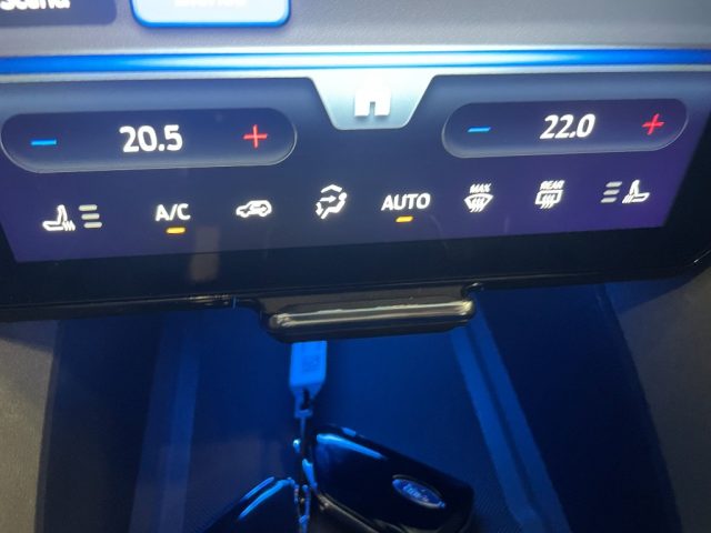 FORD Capri usata, con Fari LED