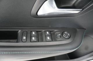 PEUGEOT 208 usata, con Touch screen