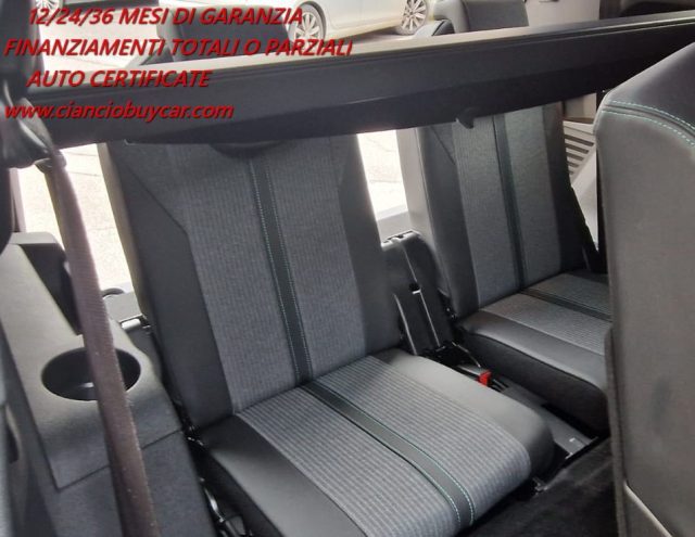 PEUGEOT 5008 usata, con Autoradio