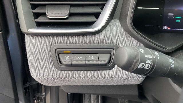 RENAULT Clio usata, con Airbag testa