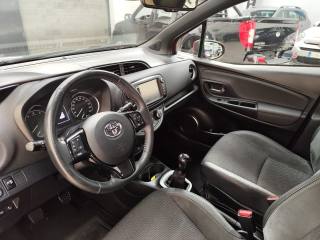 TOYOTA Yaris usata 13