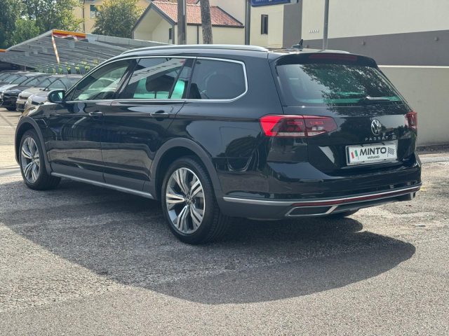 VOLKSWAGEN Passat Alltrack usata, con Airbag