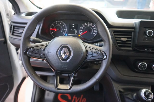RENAULT Trafic usata, con Fari LED