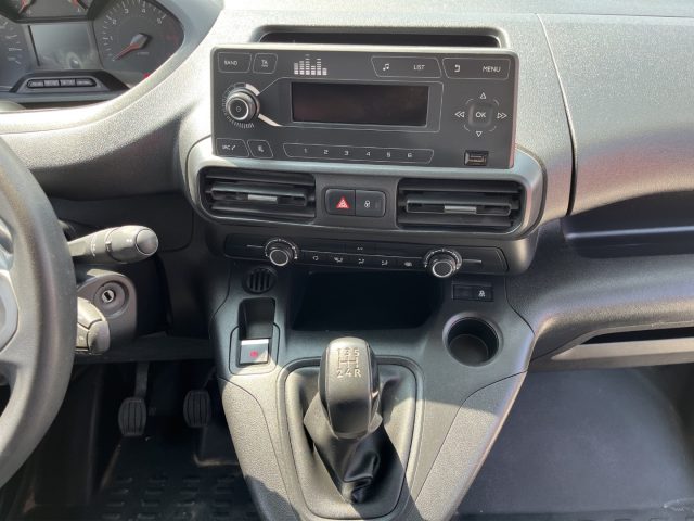 PEUGEOT Partner usata, con Autoradio digitale
