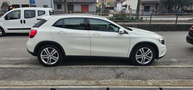 MERCEDES-BENZ GLA 200 usata, con Cerchi in lega