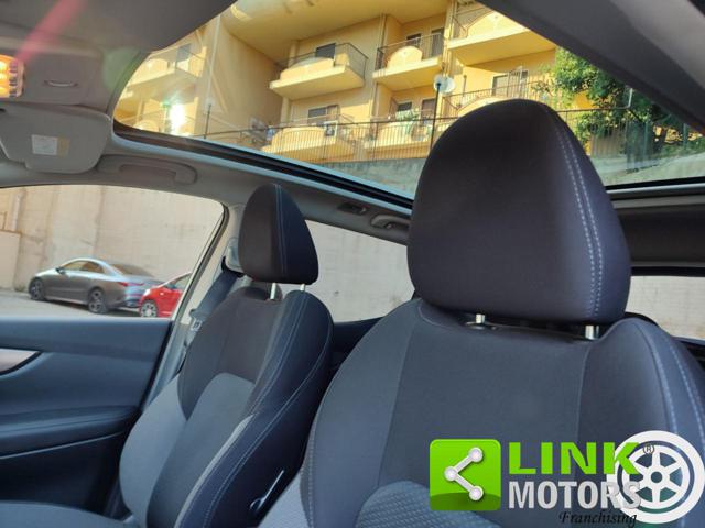 NISSAN Qashqai usata, con USB
