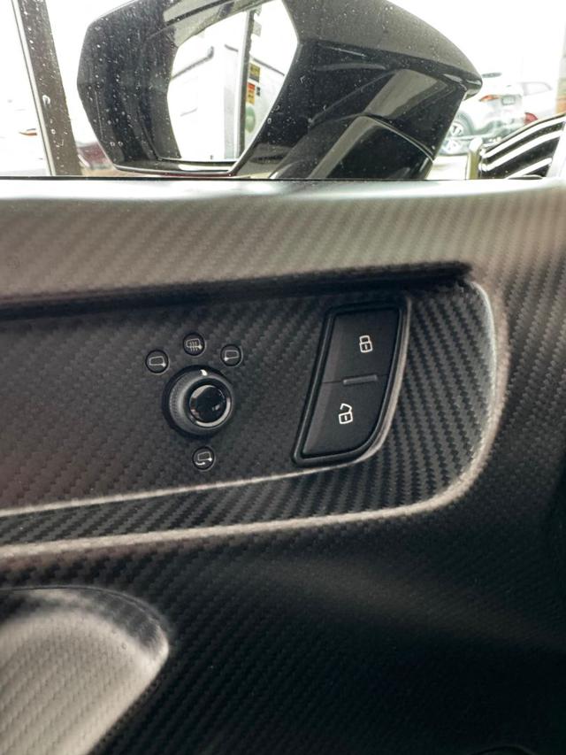 LAMBORGHINI Huracan usata 19