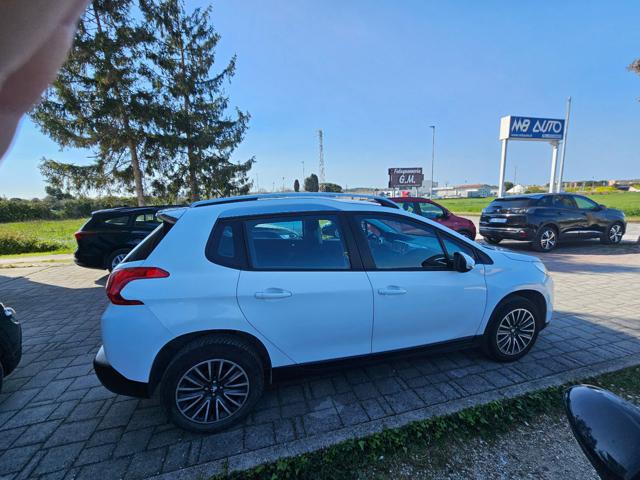 PEUGEOT 2008 usata, con Autoradio