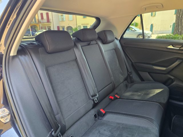 VOLKSWAGEN T-Roc usata 126