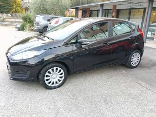FORD Fiesta usata, con Autoradio