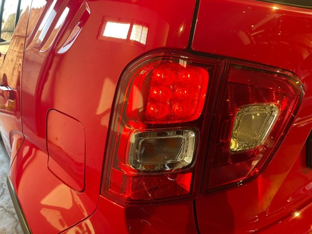 SUZUKI Ignis usata, con Autoradio digitale