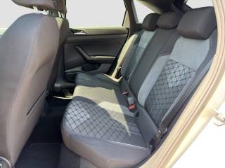 VOLKSWAGEN Taigo usata 10