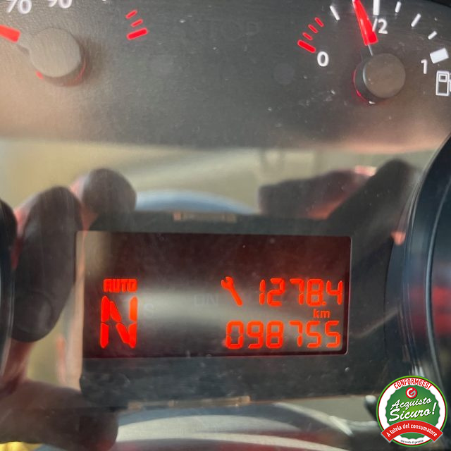 PEUGEOT 3008 usata, con Bluetooth