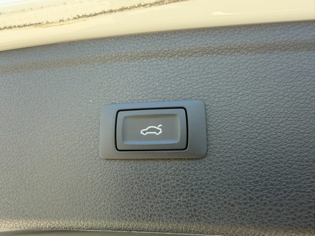 AUDI Q5 usata, con Autoradio
