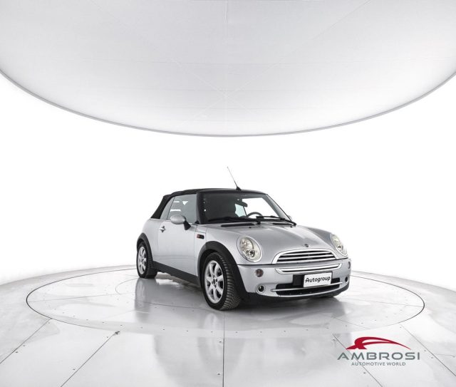 MINI Cabrio usata 1